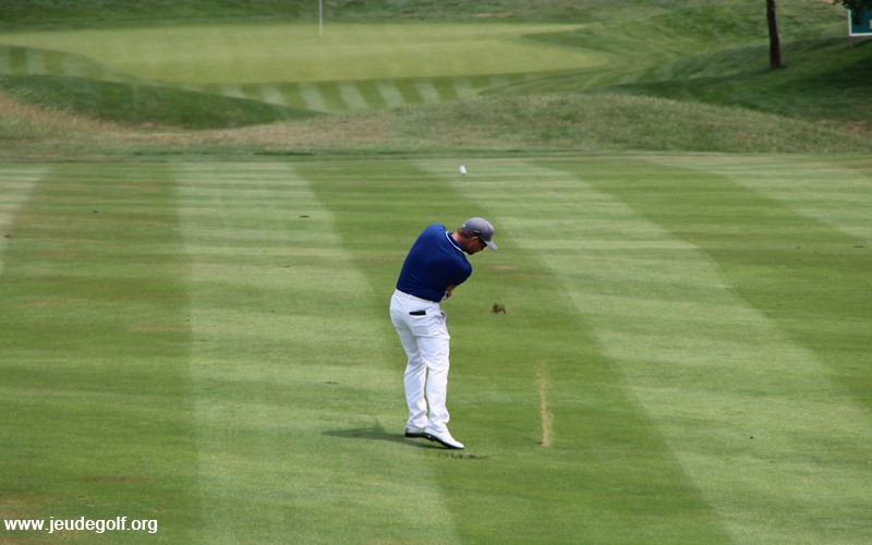 A quel point le vent peut affecter la trajectoire d’une balle de golf?