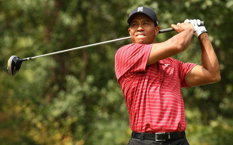 les plus beaux coups de golf signés Tiger Woods